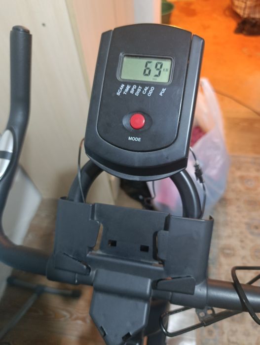 Спортивный велотренажер