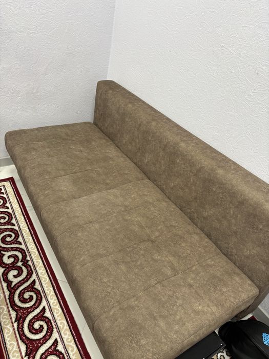 Диван сатылады буу