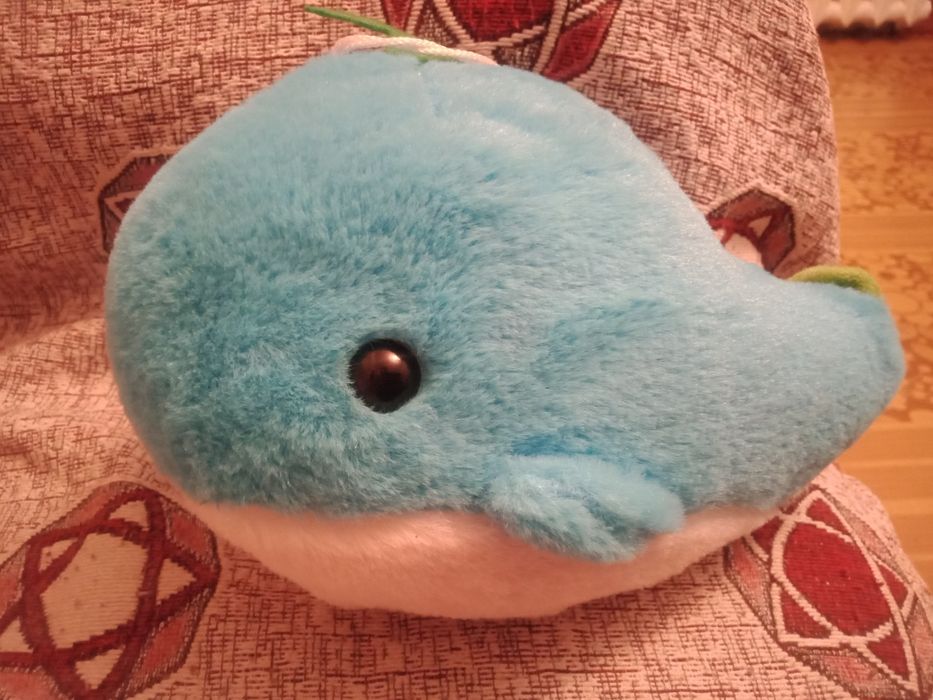 Продам мягкую игрушку дельфина