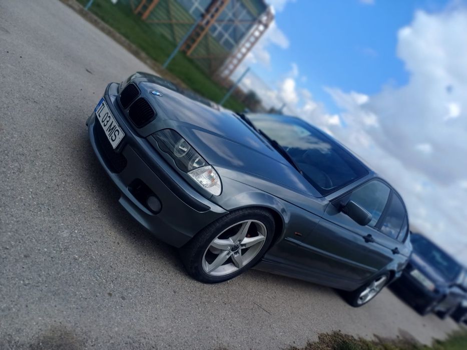 Se vand 2 bmw-uri e46