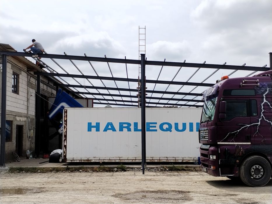 Vând structura metalica completa și hale cu tot cu panou