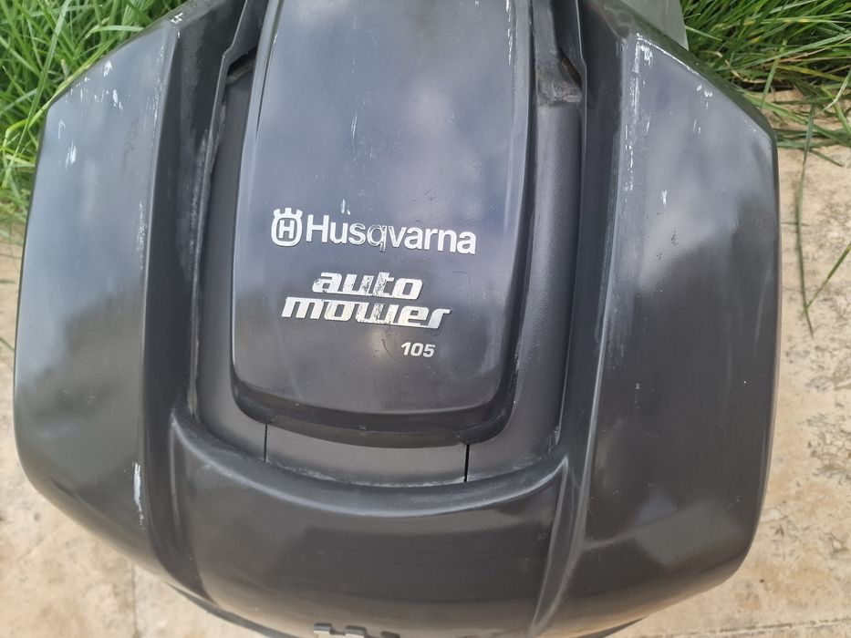 Robot tuns gazon Husqvarna Automower 105