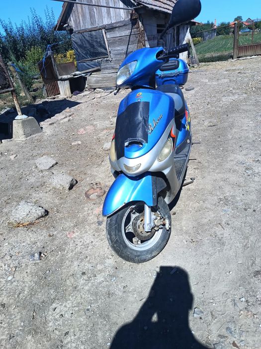 Scuter Rhon GY4 49cm3
