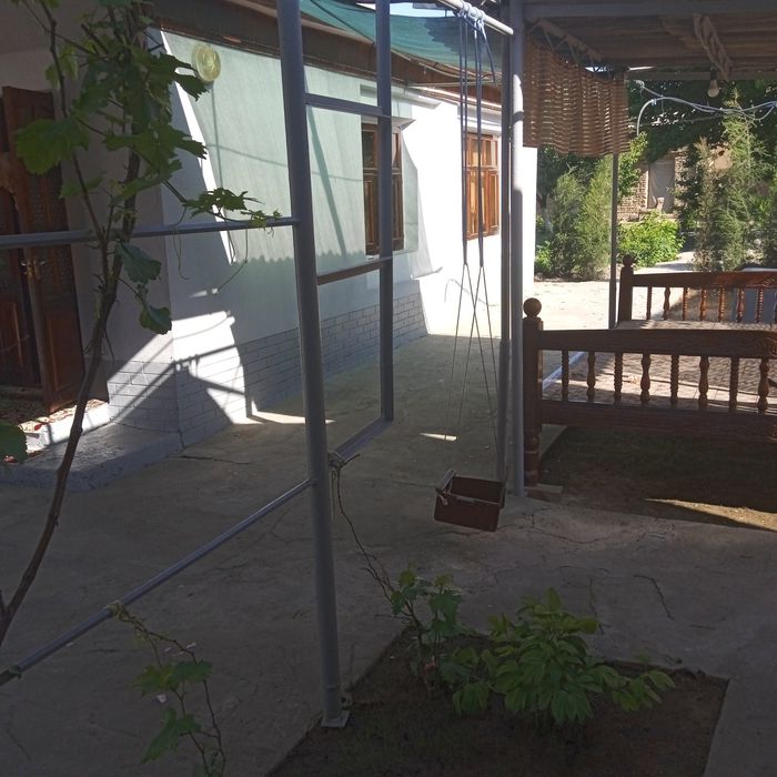 Uy sotiladi 15.5 sotix sotigi 30000$ yer hisobida