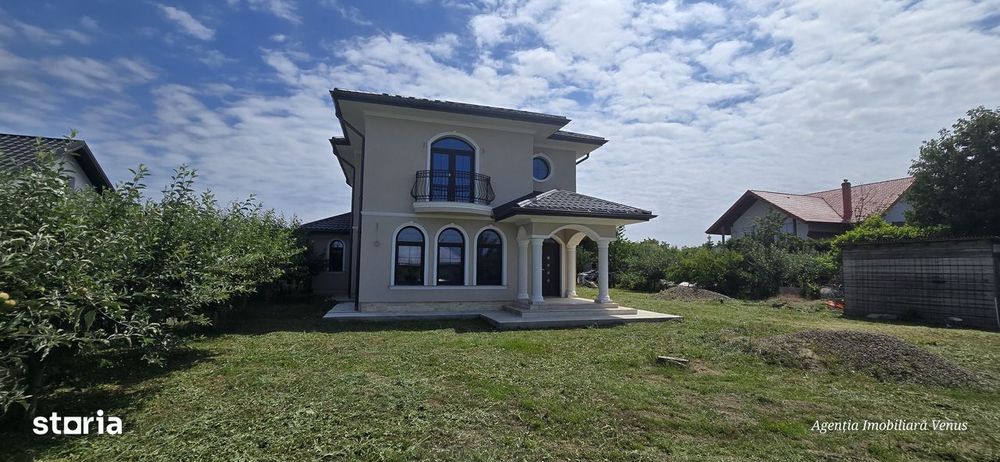Casa noua cu etaj, zona Rediu