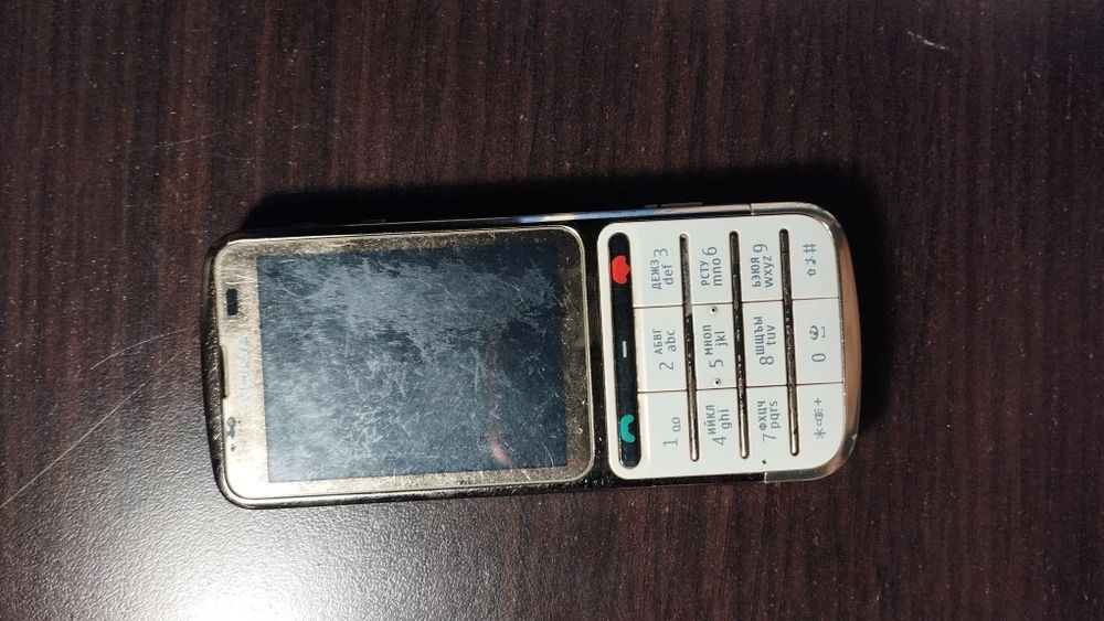 Nokia C3-01 Gold Edition оригинал с коробкой