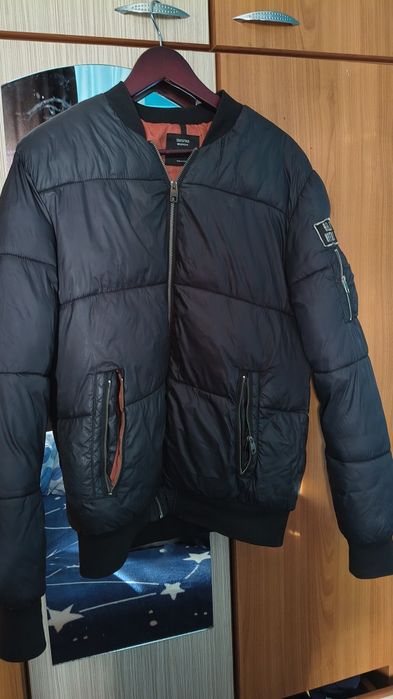 Geci Toamna Iarna H&M Bershka Mărimea M Negru și Albastru