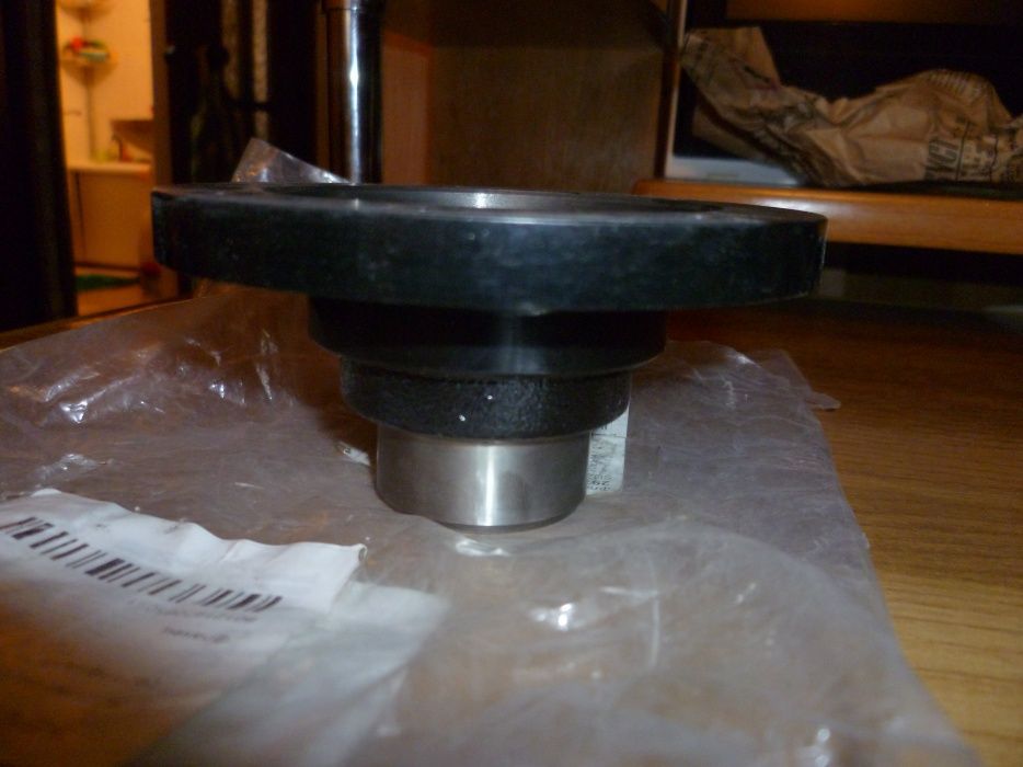 Фланец на Suzuki НОВЫЙ