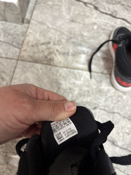 Adidasi adidas marimea 31