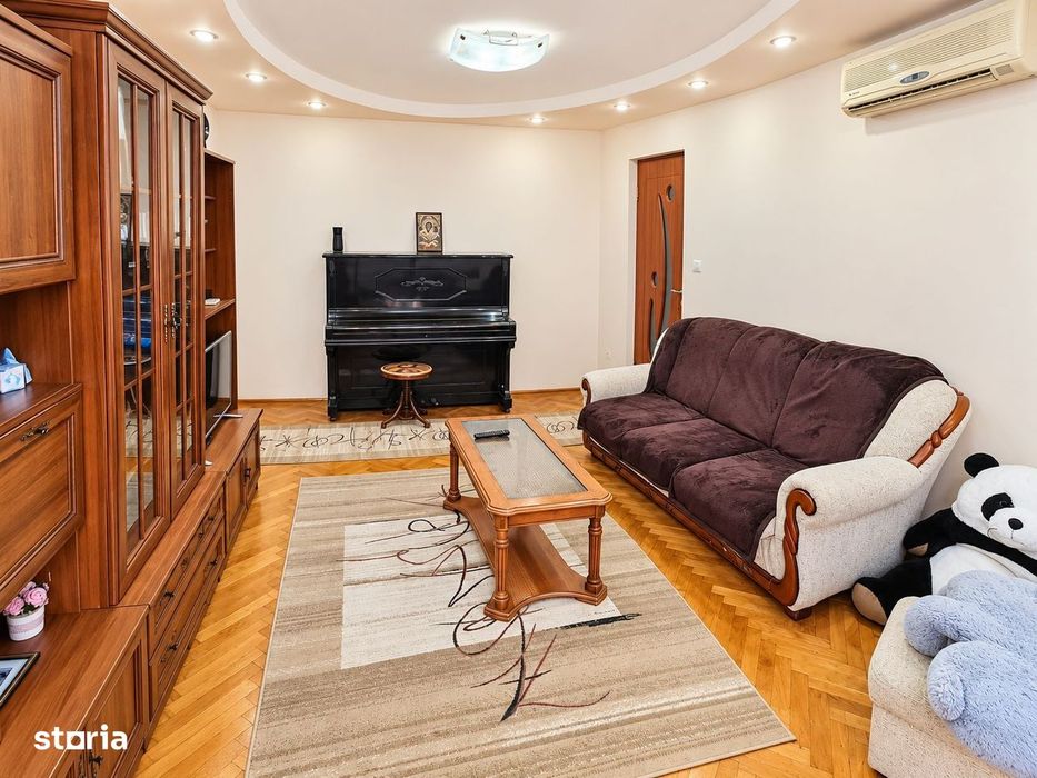 Apartament 2 camere Boul Rosu