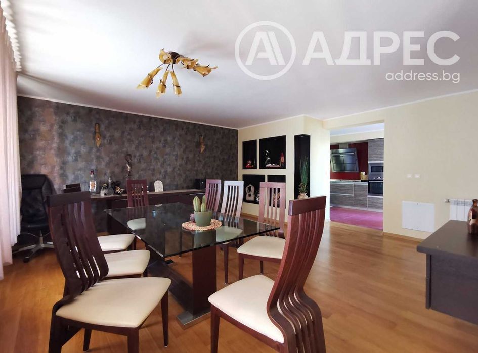 Продава се Къща в Русе, Център - 445 кв.м за 1596 €/кв.м - Снимка #4