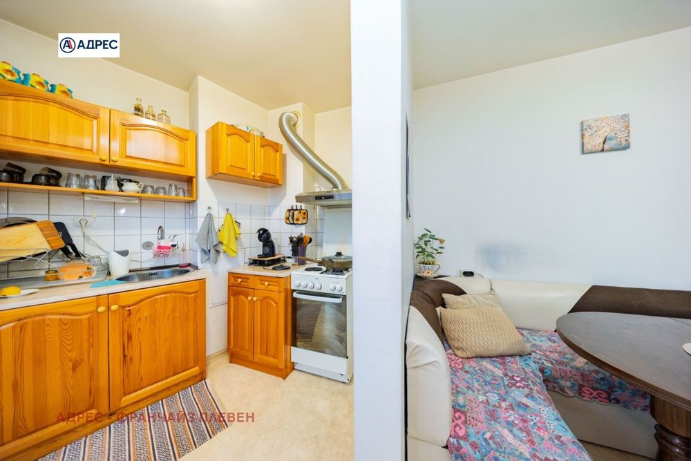 Продава се Тристаен апартамент в Плевен, Широк център - 130 кв.м за 785 €/кв.м - Снимка #3