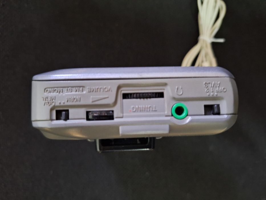 Уокмен SONY Walcman WM-FX 141