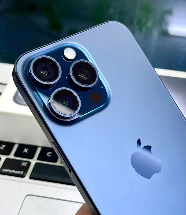 iPhone 15 PRO blue cu 96% Bateria