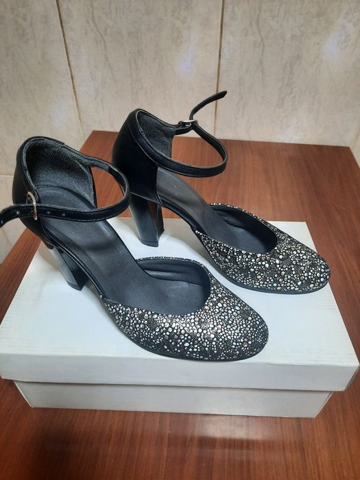 Pantofi piele eleganti nr 37 Raxela