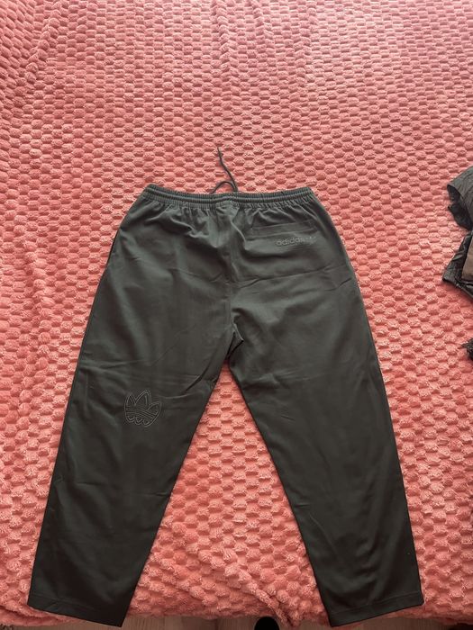 Мъжки спортно елегантен панталон Adidas