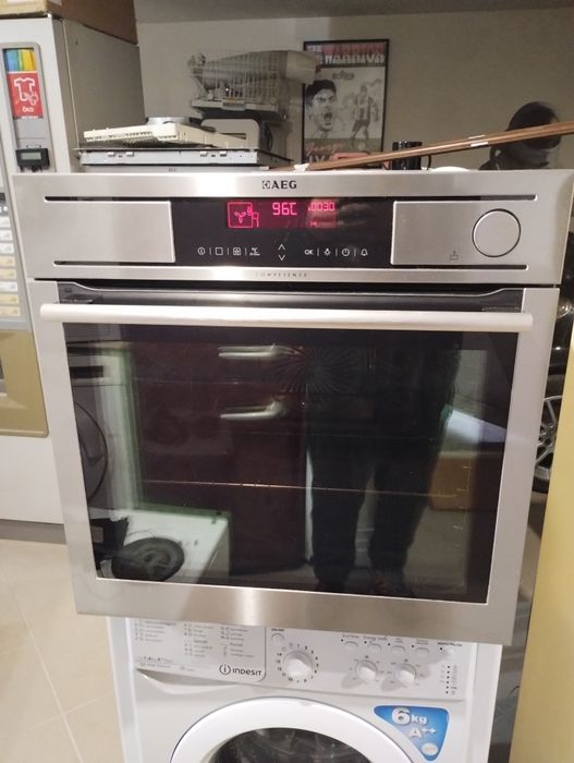 Мултифункционална фурна AEG Competence Конвектомат Steam