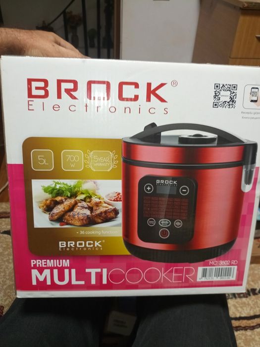 Multicooker Brock Electronics MC 3602 RD, 700 W