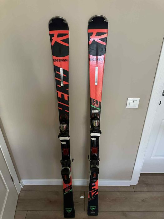 Продавам ски Rossignol Hero Titanal 162 сервизирани с вакса и кант