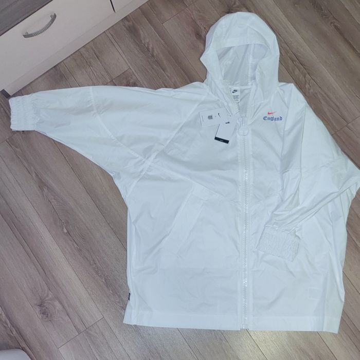 Оригинална ветровка-дъждобран  на Англия-нова