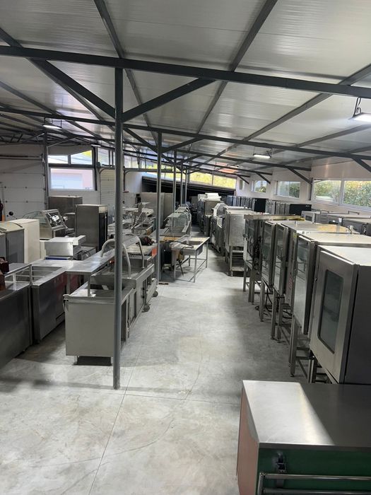 Vitrine ,mese reci ,hote,rafturi ,profesionale