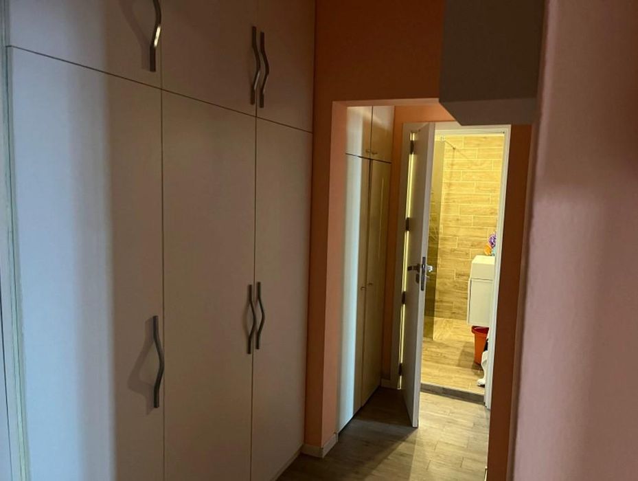 Дава се под наем Четиристаен апартамент в София, Банишора - 80 кв.м за 750 € - Снимка #9