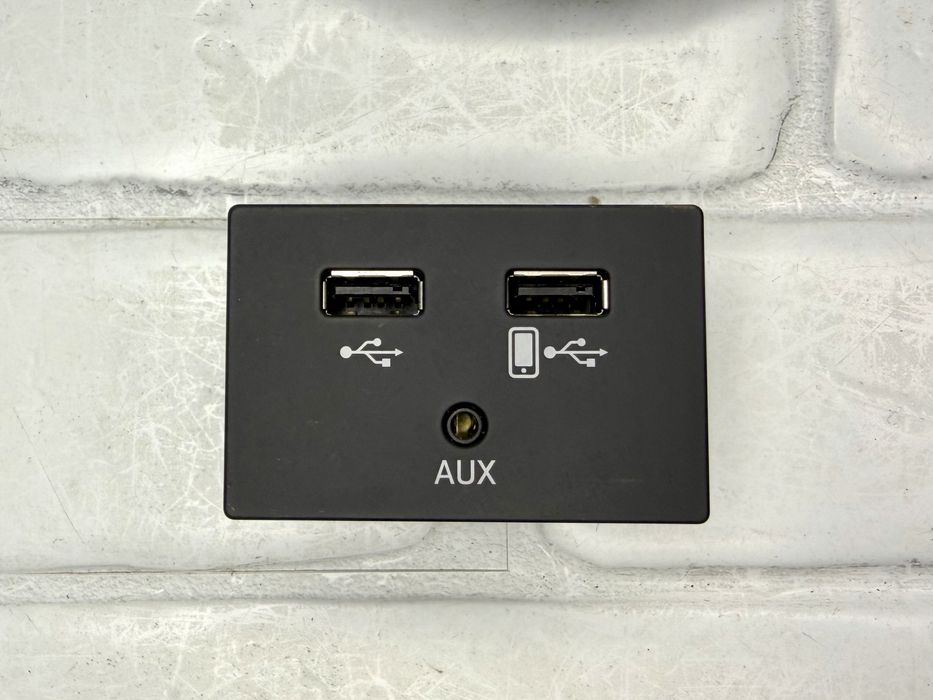 AUX USB AUDI A6 A7 4G Комплект