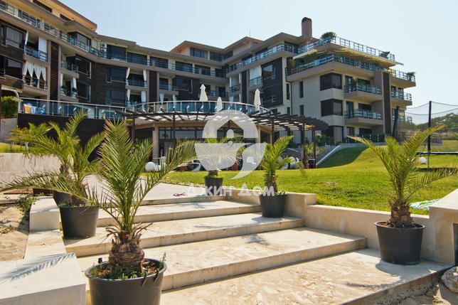 Продава се Двустаен апартамент в Созопол - 71 кв.м за 2817 €/кв.м - Снимка #12