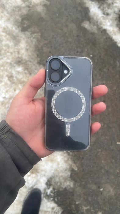 IPhone 16 продается