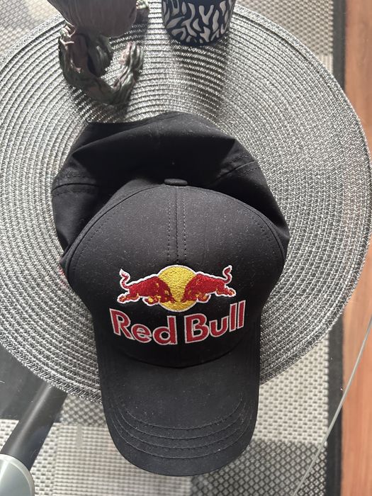 Оригинална Red bull шапка