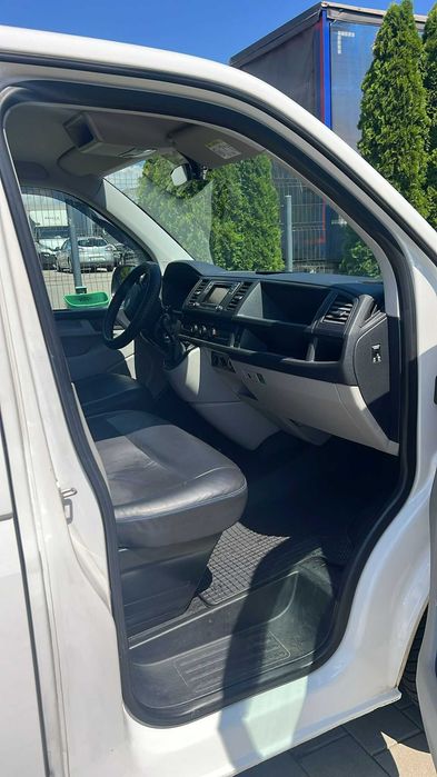 Volkswagen KOMBI, 9 locuri