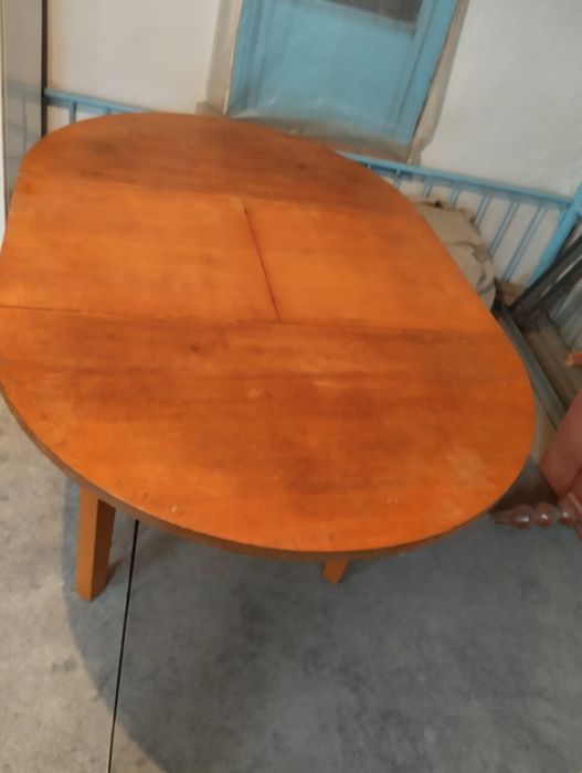 Стол винтажный круглый