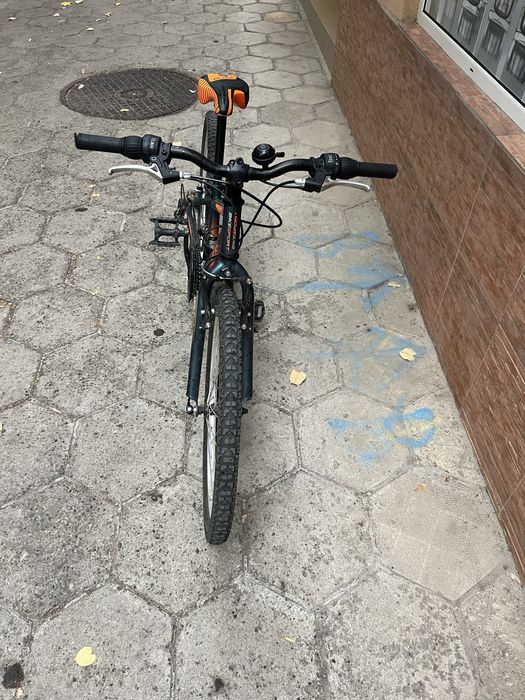 Детски велосипед 24 цола на един сезон.