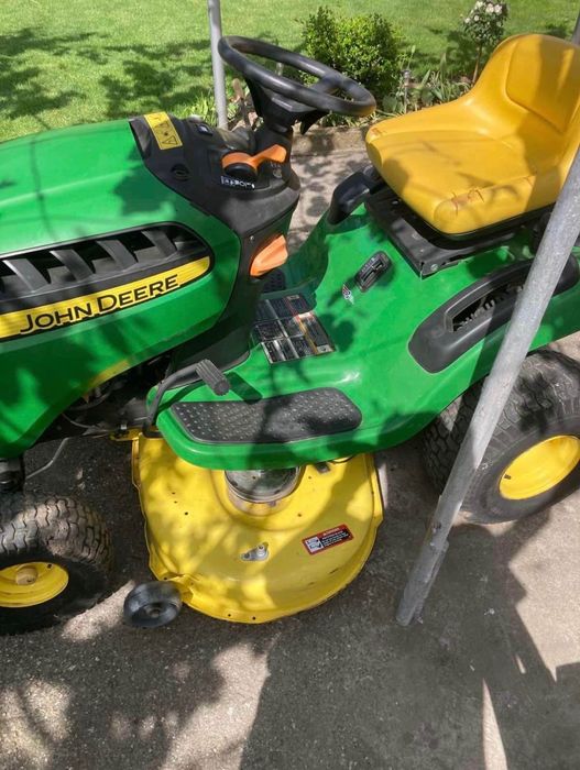 Косачка John Deere D105