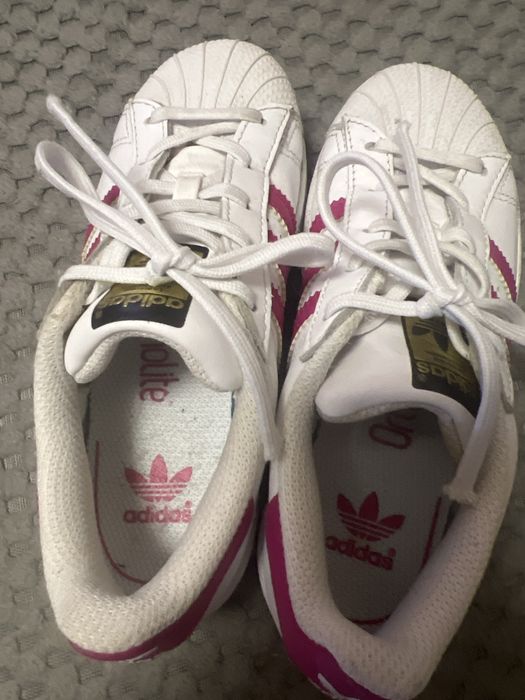 Adidasi superstar copii marimea 31
