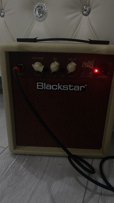 Электро гитара продам