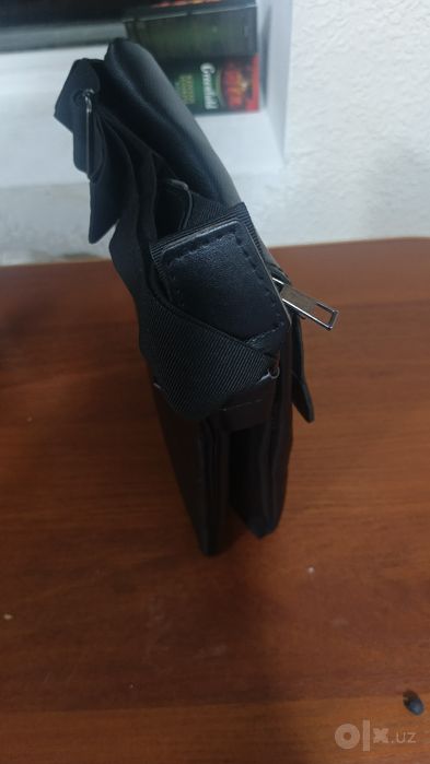 Мужеская сумка Giorgio Armani. Через плечо