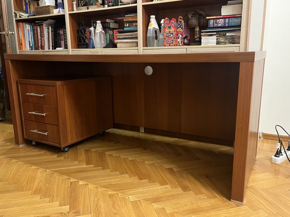 Продам письменный стол