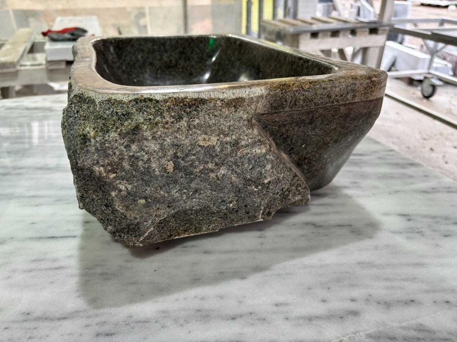 Мивки от естествен камък, ръчна изработка