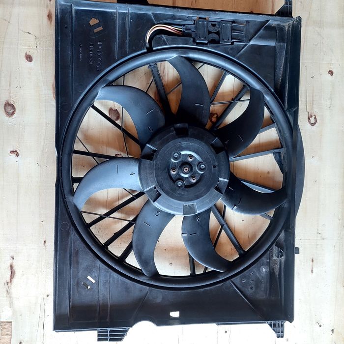 Охладителна перка за Мерцедес Е класа , Mercedes W211