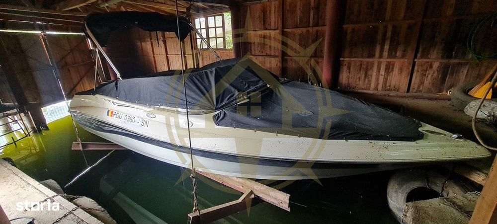 Dom00443 - vila la lac cu ponton si piscina snagov