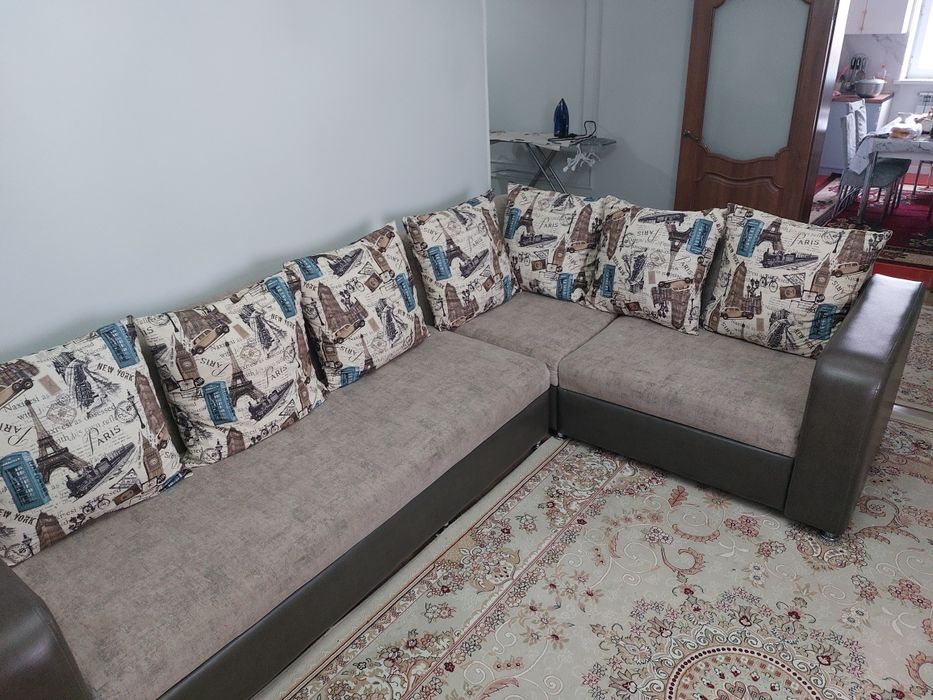 Продается угловой диван!