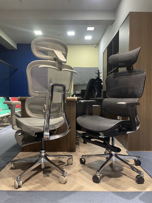 Офисное сеточное кресло премиум класса модель lucky bear black & grey