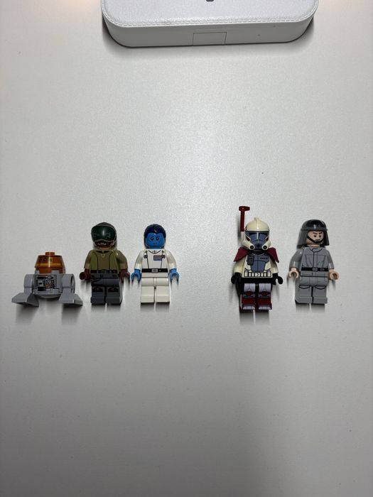 Продам оригинальные минифигурки LEGO