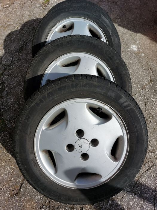 Алуминиеви джанти с лeтни гуми за Ситроен ,Пежо и други . 15 цола.