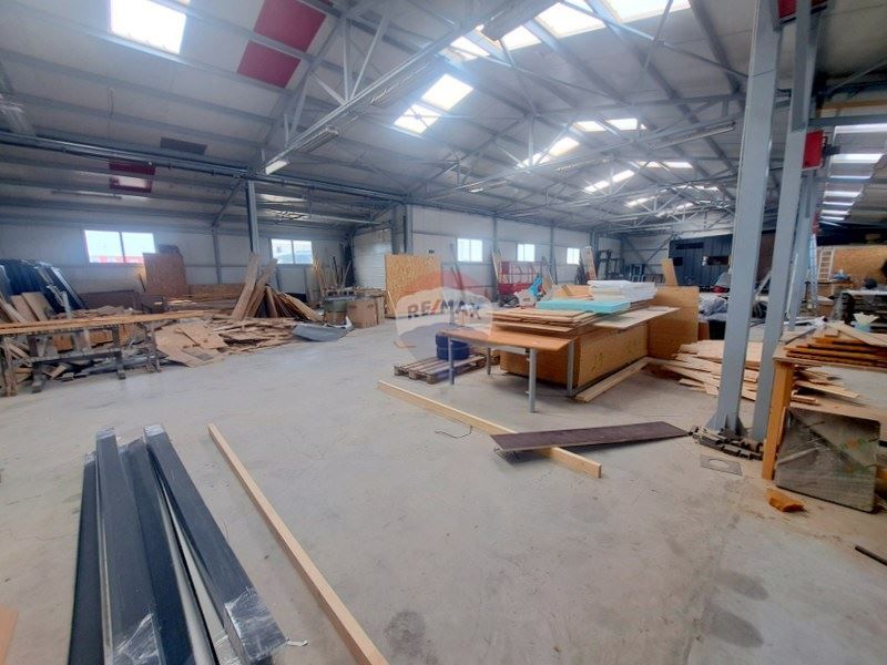 Дава се под наем Склад в с. Каменар, Област Варна - 640 кв.м за 2193 € - Снимка #4