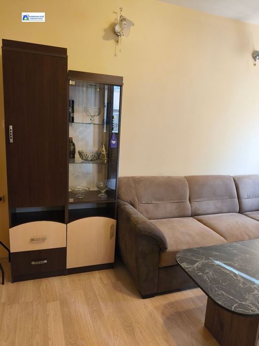 2-стаен в Плевен-Идеален център площ 61 цена 400