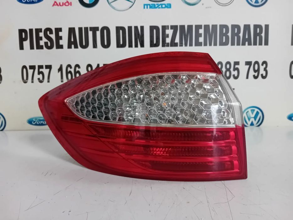 Stop Stanga LED Ford Mondeo MK4 Combi Break 2008-2011 De Pe Caroserie