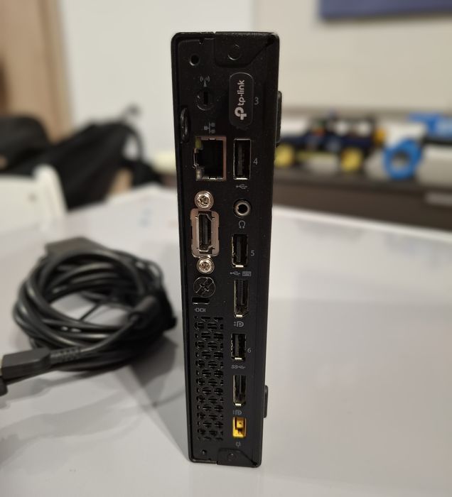 Mini PC Lenovo ThinkCentre M715Q, Ryzen 2200GE , 8GB RAM , 120GB SSD