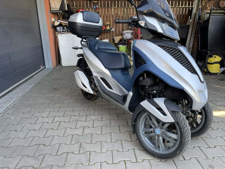Piaggio MP3  300 LT